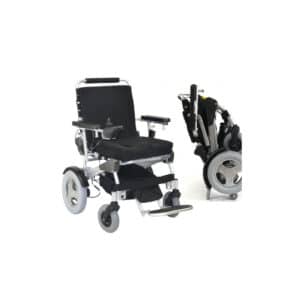 Fauteuil Roulant Électrique ERGOCONCEPT ERGO 09L /AA1 Ergo Concept propose une gamme de fauteuils roulants électriques pour les personnes en situation de handicap. Le fauteuil électrique Ergo 09L est un modèle compact qui s’utilise aussi bien à l’intérieur qu’à l’extérieur. Il est pliable, multi-positions, compact et léger pour un transport facilité. Le fauteuil électrique Ergo 09L possède des fonctionnalités très pratiques : •AA1 •Utilisation mixte (intérieur et extérieur) •Autonomie de la batterie : 26 km •Dossier inclinable: 5 positions •Accoudoirs ajustables en hauteur (Plus d’infos) •Joystick réglable en profondeur •Repose-pied adaptable •Pliage en 3 secondes / adapté au coffre d’une petite voiture •Repose-pieds double-palettes Sur commande uniquement et devis en magasin