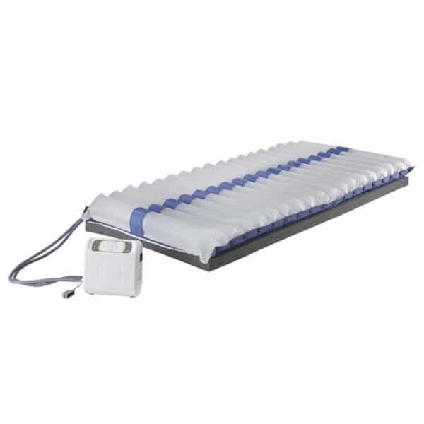 Location matelas à air et Compresseur AXTAIR ONE PLUS Surmatelas à air motorisé pour patient à risque d’escarre(s) « moyen à élevé » ou porteur d’escarre(s) constituée(s) de stade 1 à 2 en zone d’appui selon jugement clinique. J'M Santé Béziers